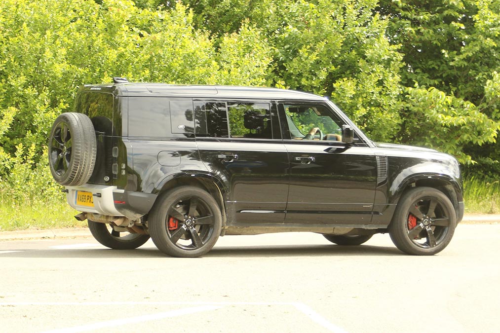 New Land Rover Defender V8